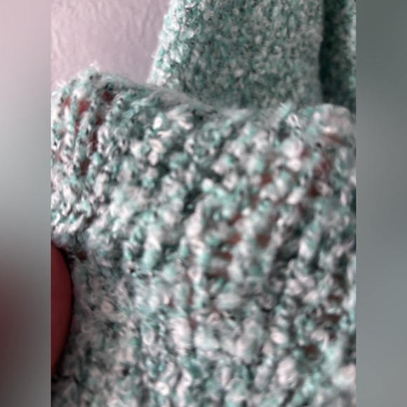 Free People | boucle | wide neck | boxy fit | crop | oversized | sweater | xs - Picture 9 of 9